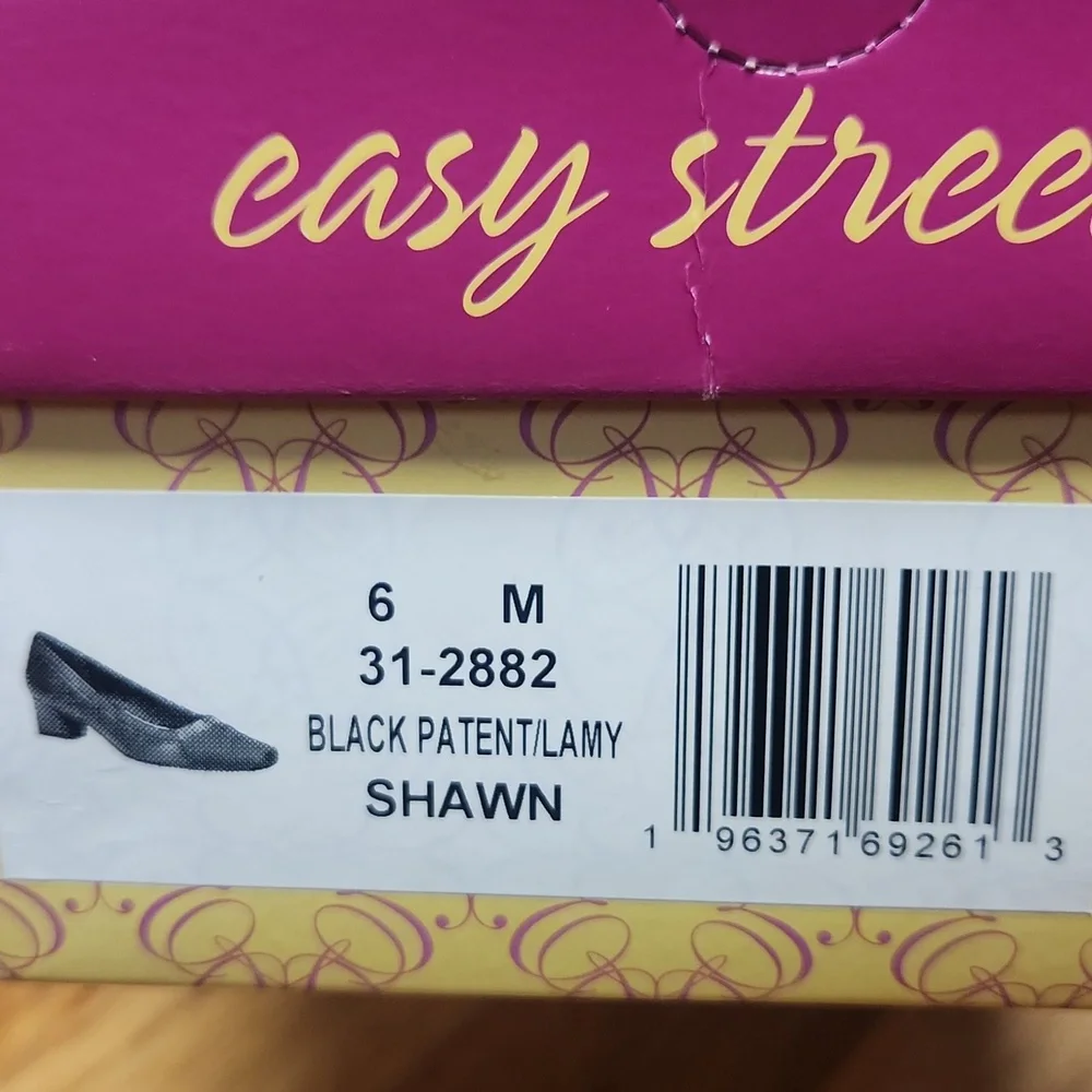 Easy Street Women's Black Flats, NWT - Picture 12 of 12